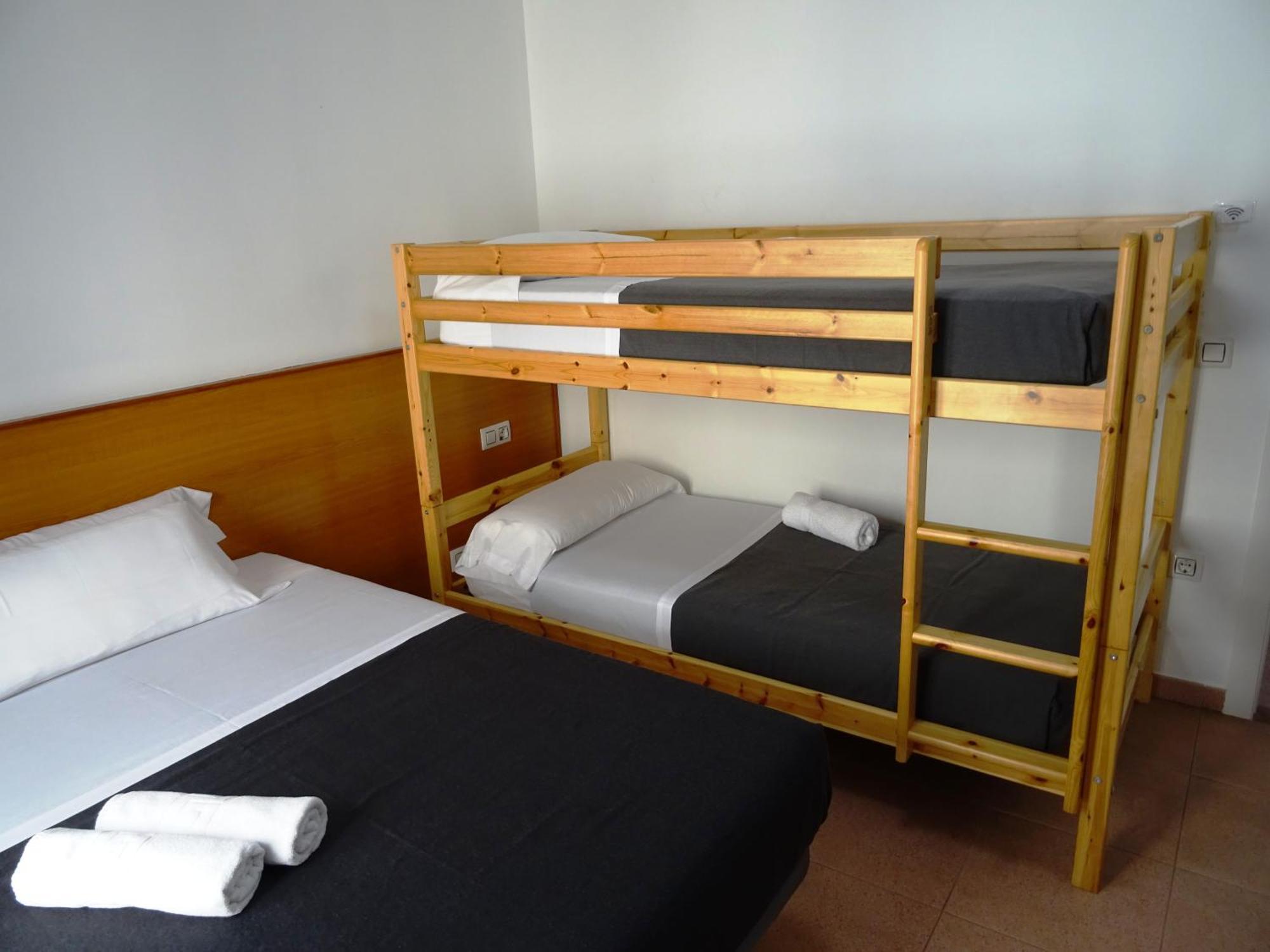 Center Plaza Figueres Apartman Kültér fotó