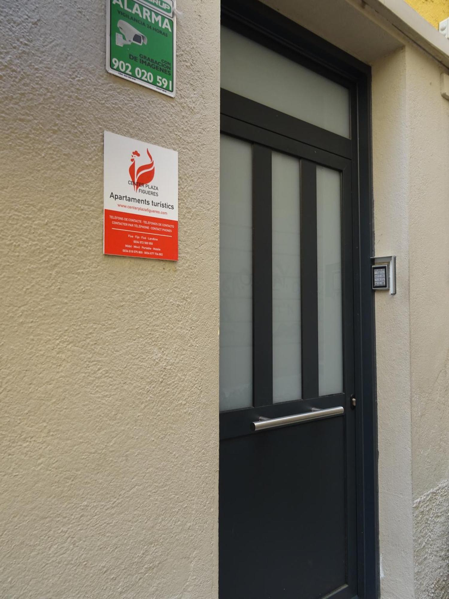 Center Plaza Figueres Apartman Kültér fotó
